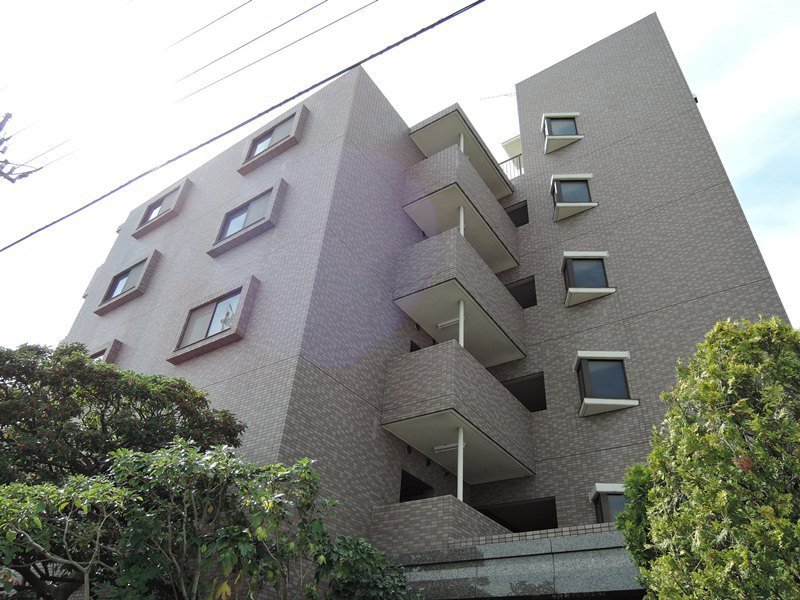 アヴニール戸田 外観